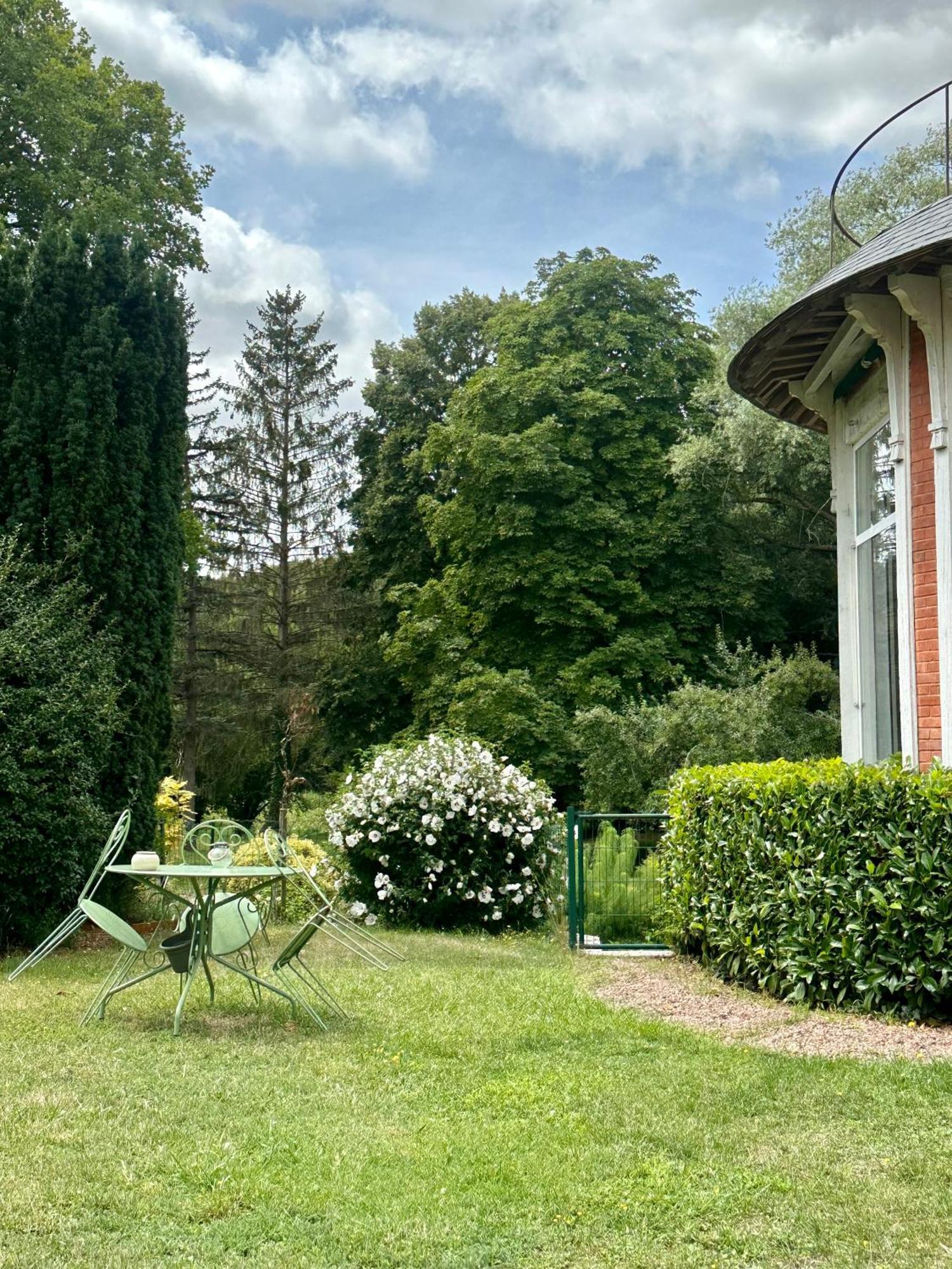 Bed and Breakfast Le Moulin De Francueil Экстерьер фото